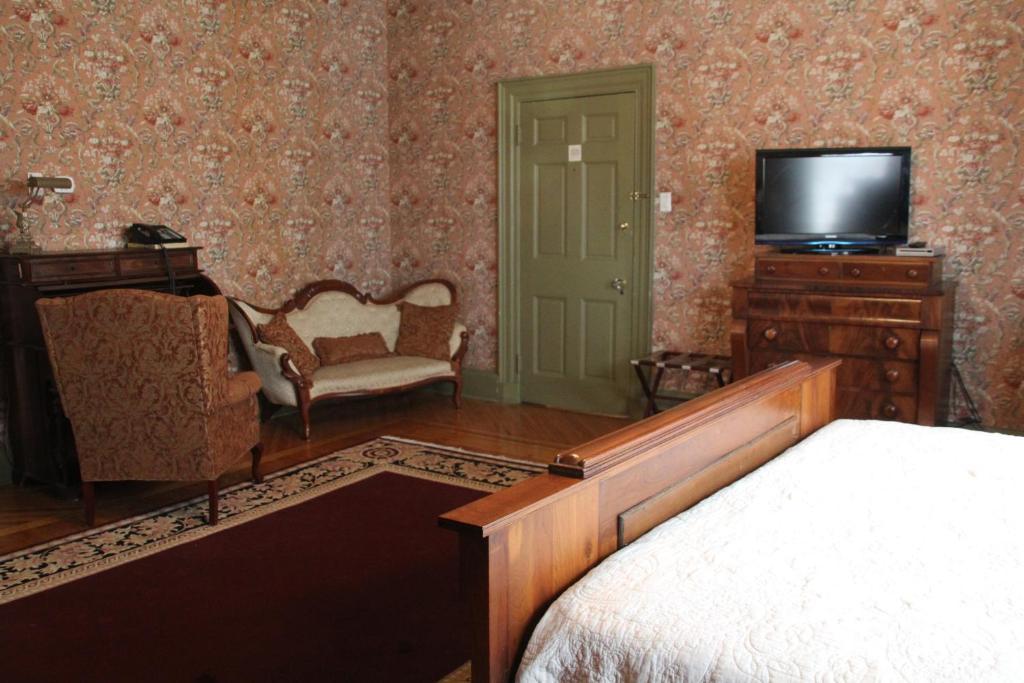 Fairholm Boutique Inns Шарлоттаун Номер фото